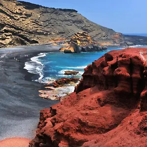https://ensuite-vacation-e-apartment-lanzarote.in-canary-islands.com